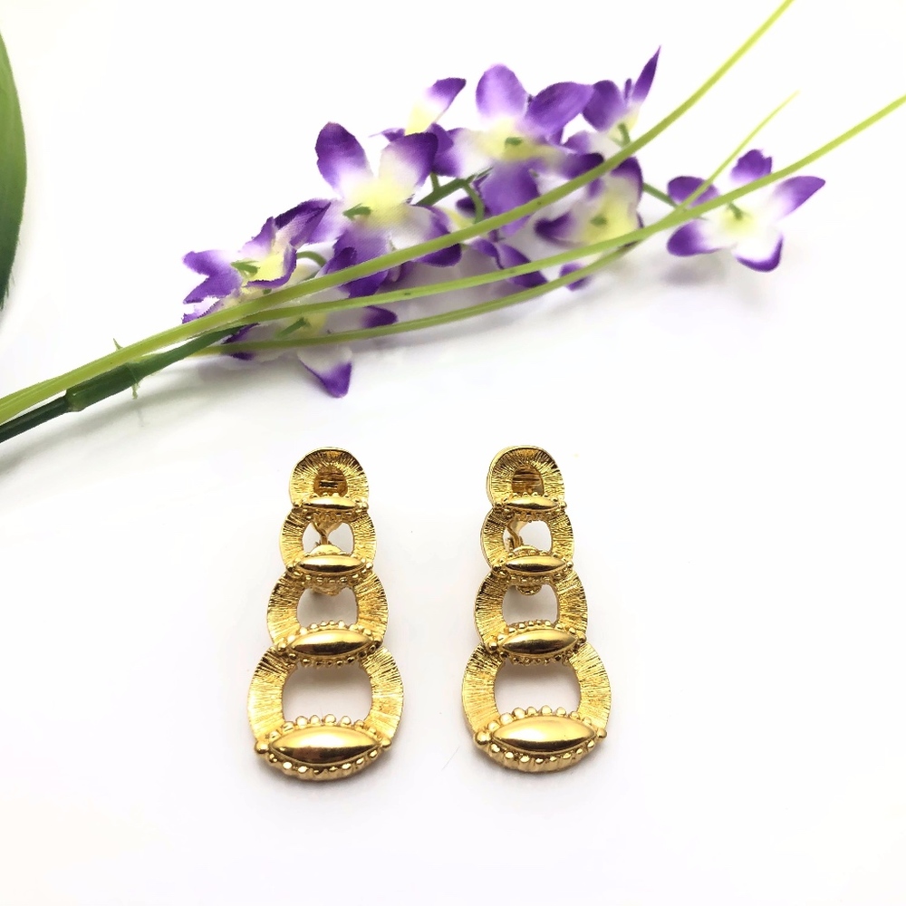 Vintage Money Circle Drop Earrings